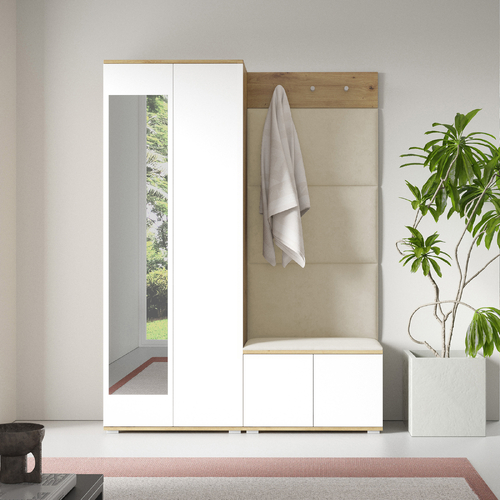 garderoba 1 Trinnity 01.jpg